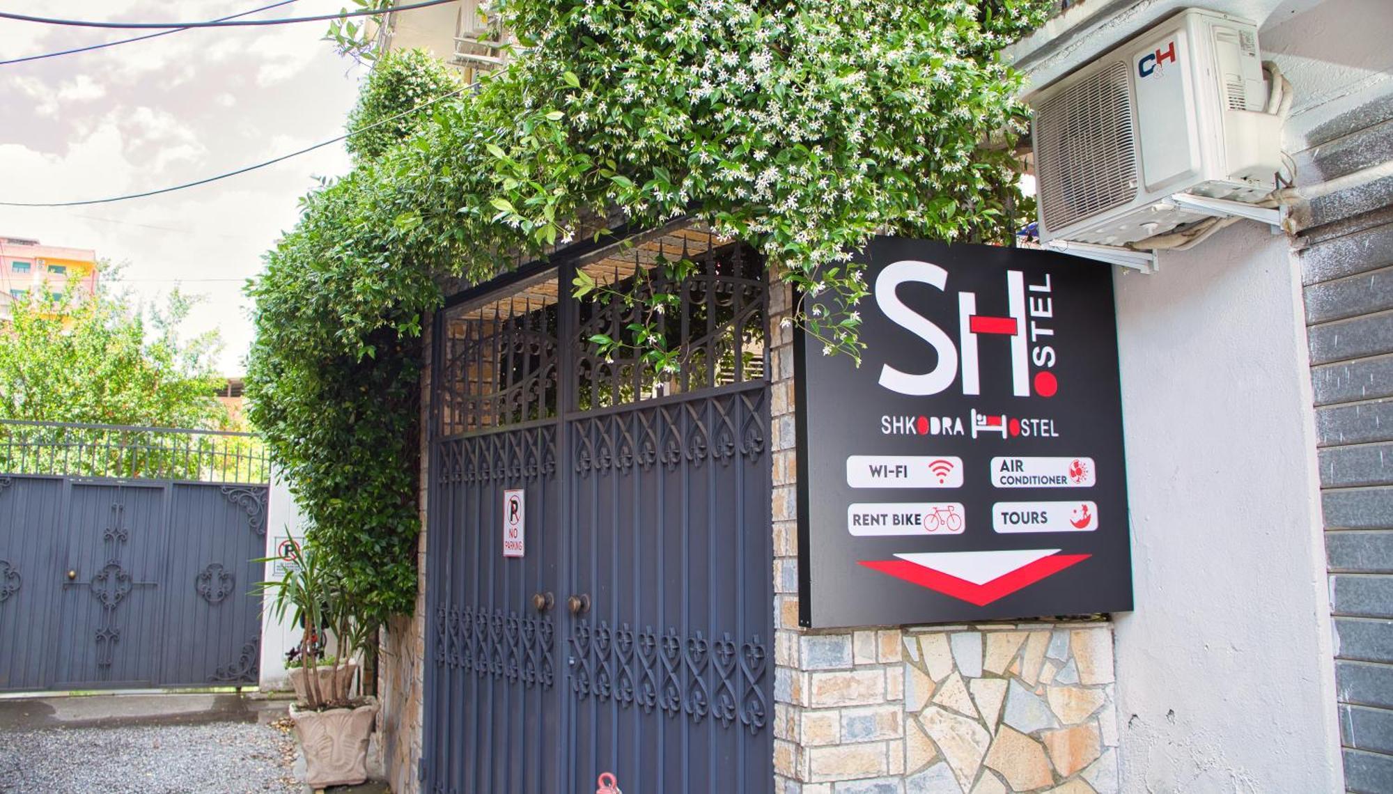 Shkodra Hostel & Day Tours エクステリア 写真